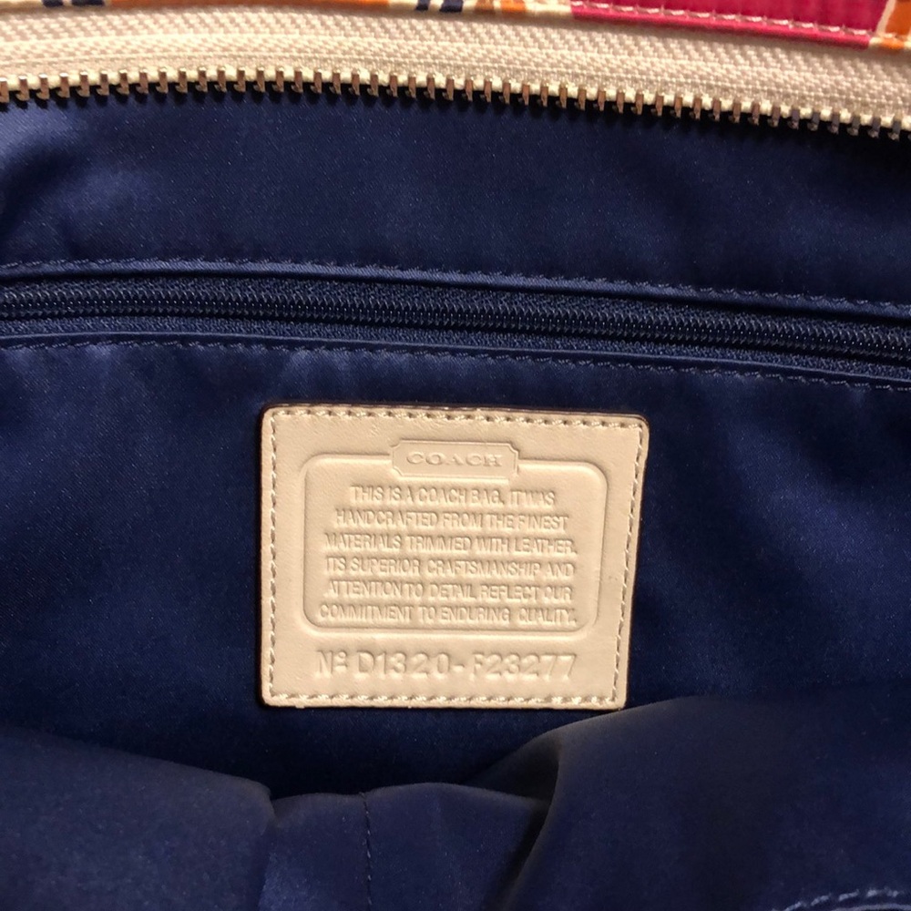 Authentic Coach purse - Picture 7 of 7